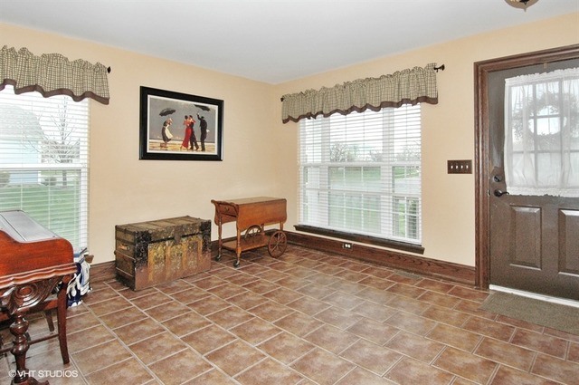 10640 Cape Cod Ln, Huntley, IL 60142 photo 2