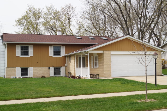 128 Berkshire Dr, Wheeling, IL 60090 photo 1