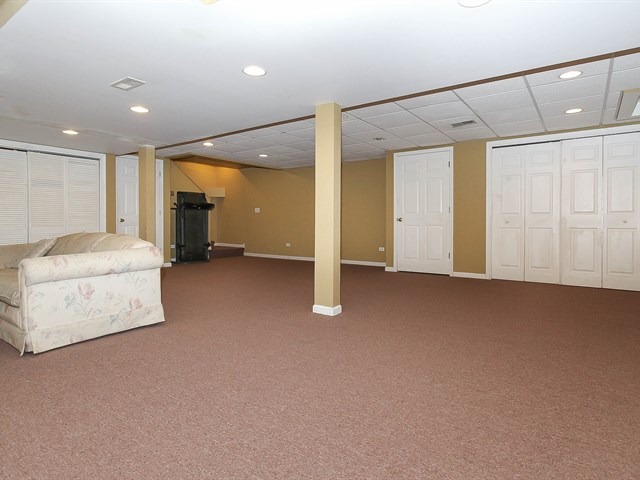 1352 Hunter Dr, Bartlett, IL 60103 photo 24