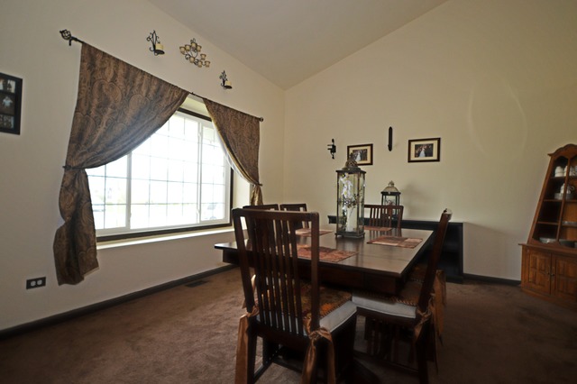 7002 Bitterroot Dr, Plainfield, IL 60586 photo 4