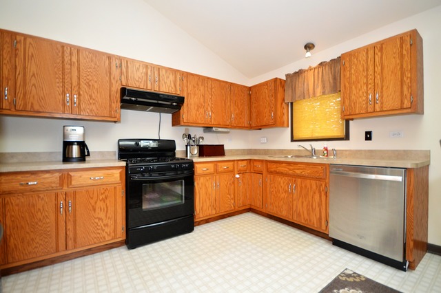 7002 Bitterroot Dr, Plainfield, IL 60586 photo 7