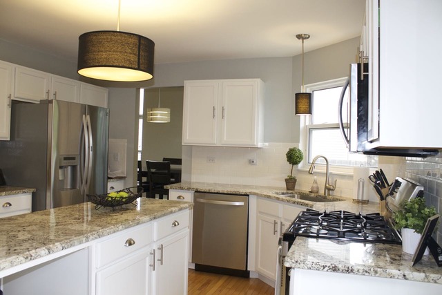 2065 Colonial St, Aurora, IL 60503 photo 7