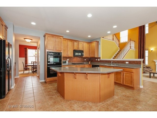 14004 Briar Ln, Plainfield, IL 60544 photo 3