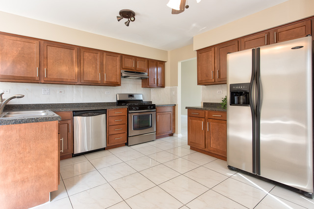 979 Tallgrass Dr, Bartlett, IL 60103 photo 7