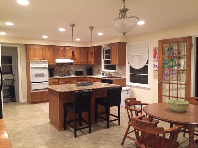 776 Murray Ave, Elgin, IL 60123 photo 3