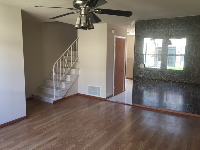 2150 S Chestnut St #D, Des Plaines, IL 60018 photo 6
