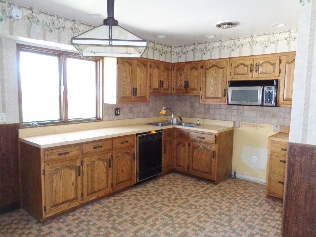 1660 Bartson Ln, Aurora, IL 60505 photo 5