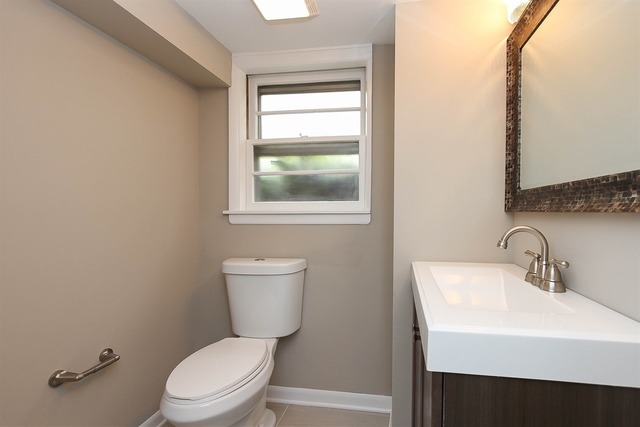 2132 David Dr, Des Plaines, IL 60018 photo 16