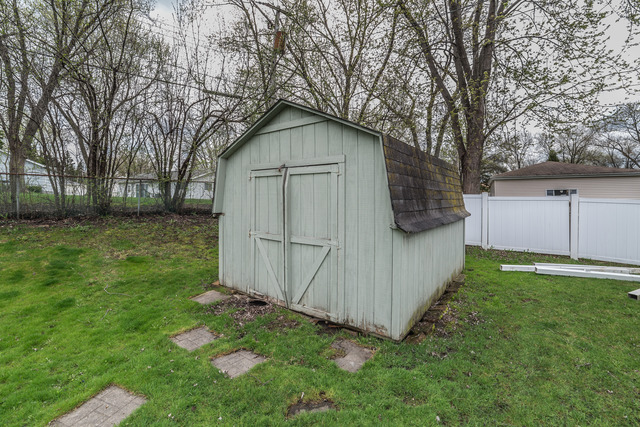 595 Audubon St, Hoffman Estates, IL 60169 photo 20