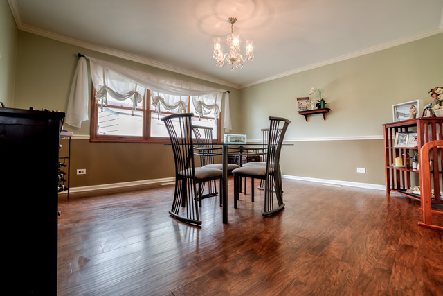 595 Audubon St, Hoffman Estates, IL 60169 photo 9
