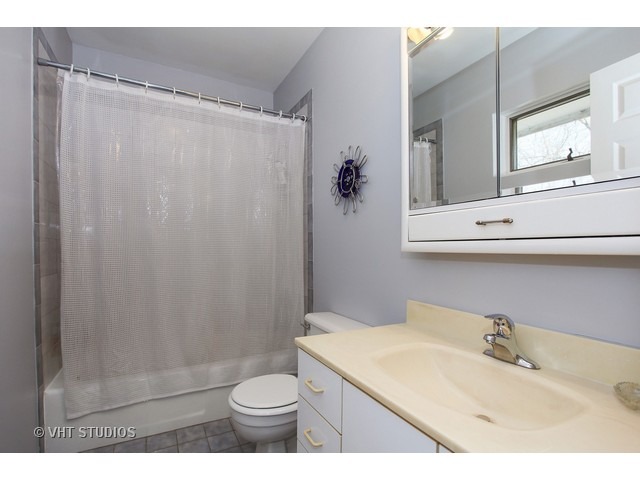 439 Dundee Rd, Glencoe, IL 60022 photo 18