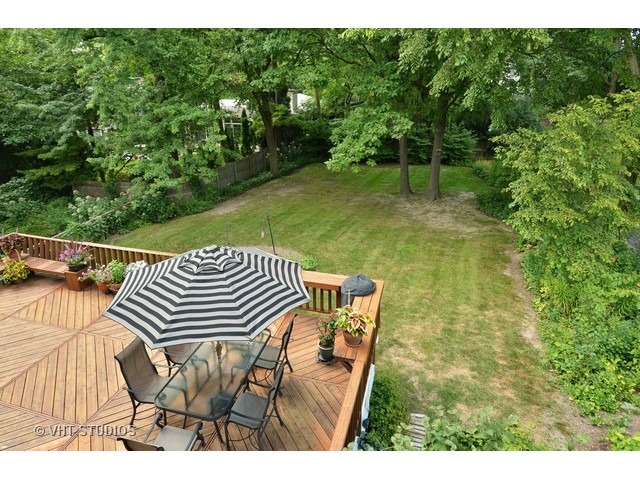 439 Dundee Rd, Glencoe, IL 60022 photo 2