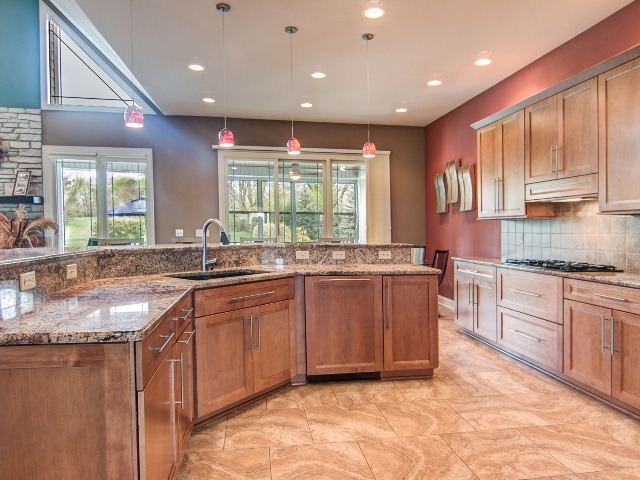 897 Olson Spring Close, Belvidere, IL 61008 photo 9
