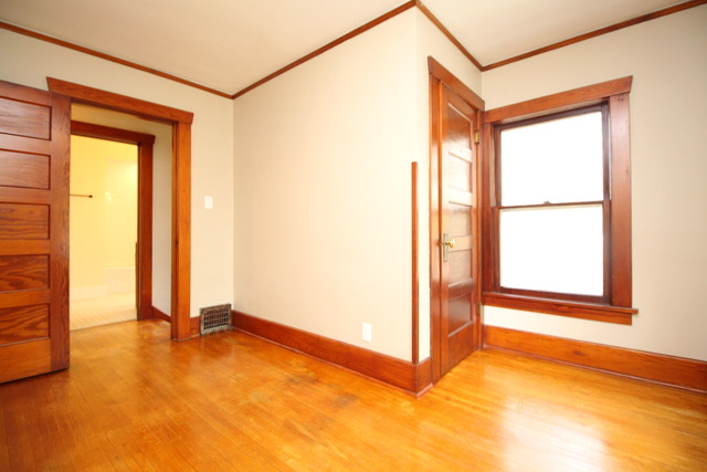 1044 Augusta Ave, Elgin, IL 60120 photo 21