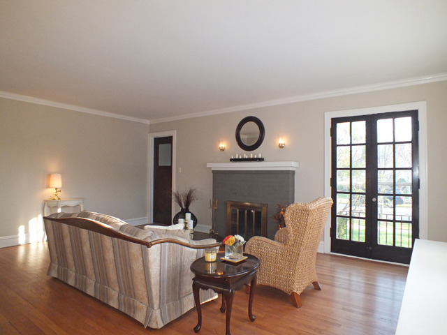 855 E Grant Dr, Des Plaines, IL 60016 photo 7