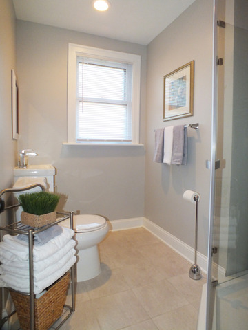 855 E Grant Dr, Des Plaines, IL 60016 photo 14