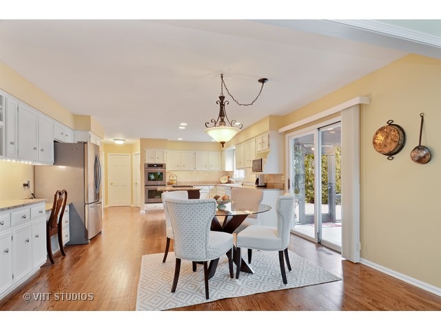 70 Danada Dr, Wheaton, IL 60189 photo 9