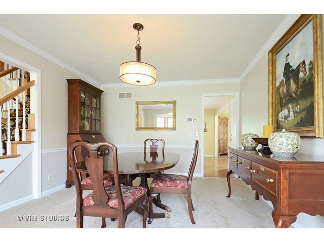 70 Danada Dr, Wheaton, IL 60189 photo 5