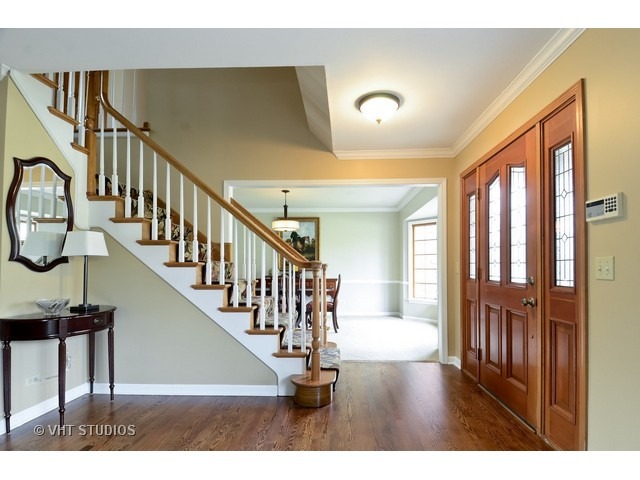 70 Danada Dr, Wheaton, IL 60189 photo 2