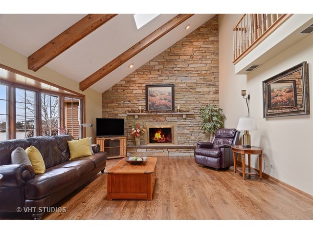 70 Danada Dr, Wheaton, IL 60189 photo 6