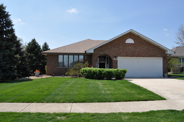 8050 Deer Path, Justice, IL 60458 photo 1
