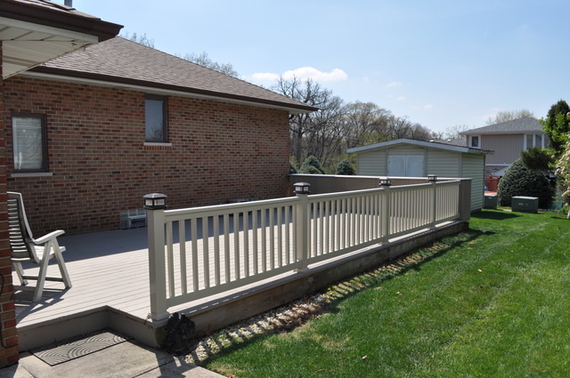 8050 Deer Path, Justice, IL 60458 photo 5