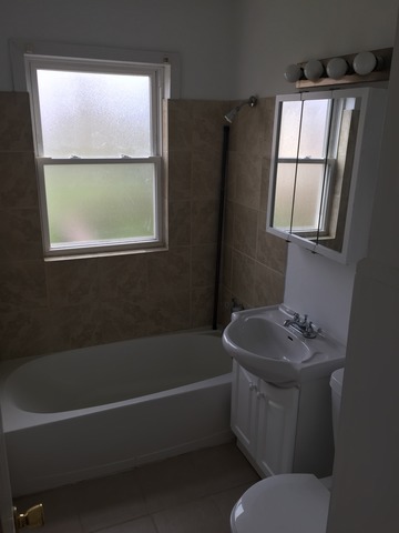 2019 E 93rd St, Chicago, IL 60617 photo 4