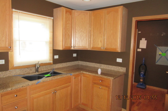 8600 Massasoit Ave, Burbank, IL 60459 photo 5