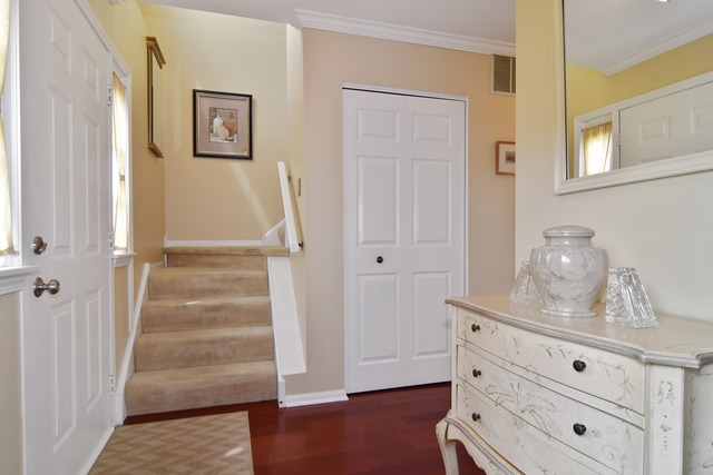 1331 Paddock Pl, Bartlett, IL 60103 photo 2