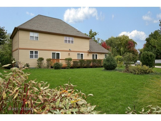6800 Caitlin Ct, Willowbrook, IL 60527 photo 24