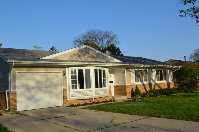75 Evergreen St, Elk Grove Village, IL 60007 photo 1