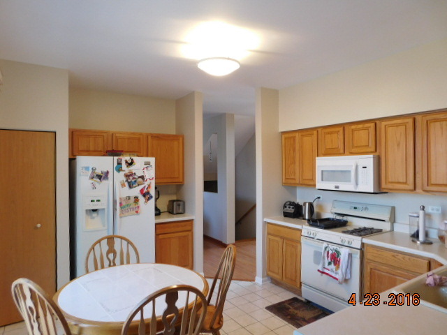 80 Lemans Dr, Wheeling, IL 60090 photo 13