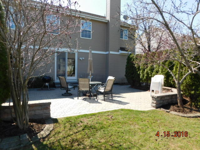 80 Lemans Dr, Wheeling, IL 60090 photo 4