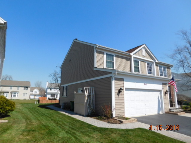 80 Lemans Dr, Wheeling, IL 60090 photo 2