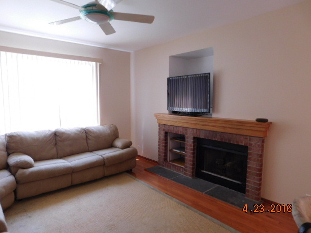 80 Lemans Dr, Wheeling, IL 60090 photo 15