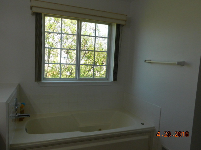 80 Lemans Dr, Wheeling, IL 60090 photo 18