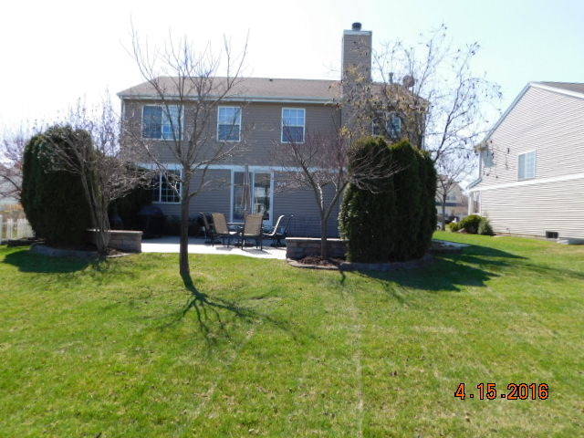 80 Lemans Dr, Wheeling, IL 60090 photo 3