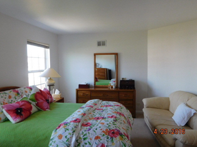 80 Lemans Dr, Wheeling, IL 60090 photo 17