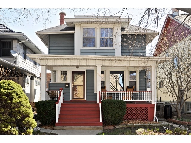 4847 N Bernard St, Chicago, IL 60625 photo 1