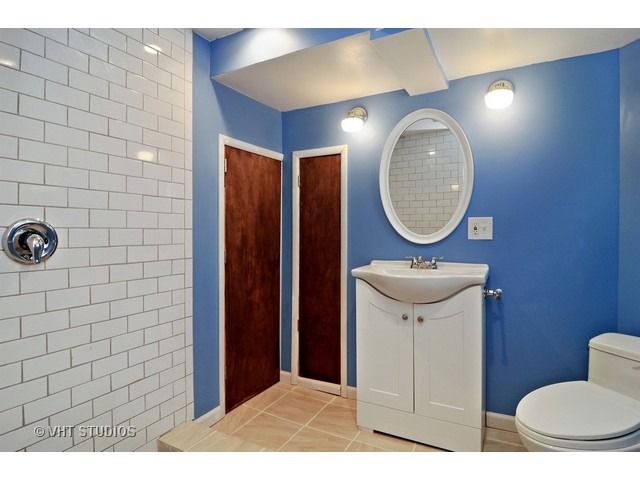 4847 N Bernard St, Chicago, IL 60625 photo 10