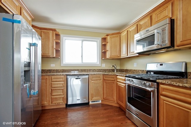 236 S Villa Ave, Addison, IL 60101 photo 9
