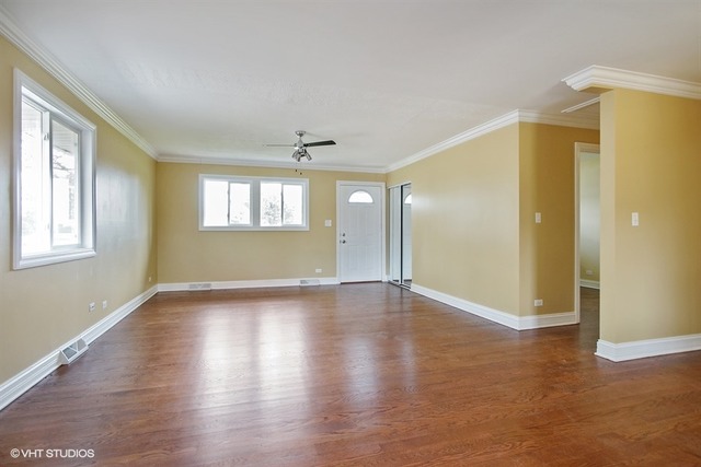 236 S Villa Ave, Addison, IL 60101 photo 4