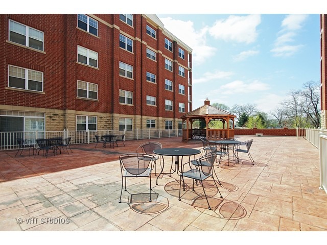 1 Itasca Pl #214, Itasca, IL 60143 photo 10