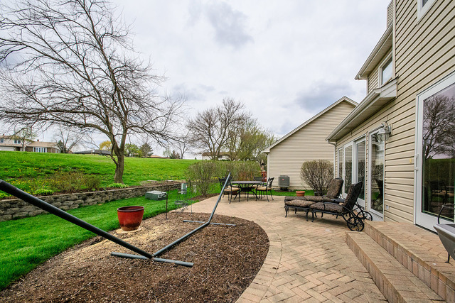 810 Harmon Blvd, Hoffman Estates, IL 60169 photo 24