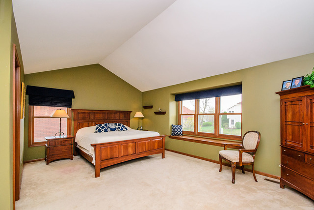 810 Harmon Blvd, Hoffman Estates, IL 60169 photo 11
