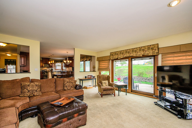 810 Harmon Blvd, Hoffman Estates, IL 60169 photo 6