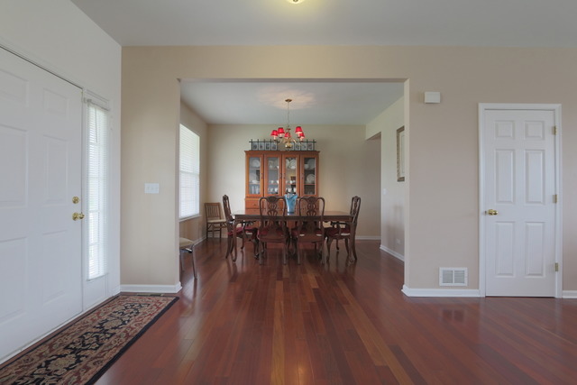 2518 Rourke Dr, Aurora, IL 60503 photo 5