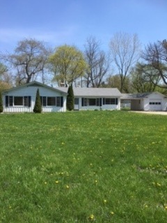 4 N781 Powis Rd, Wayne, IL 60184 photo 1