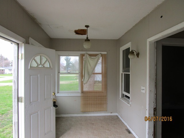 271 W Hardanger Gate, Lee, IL 60530 photo 6