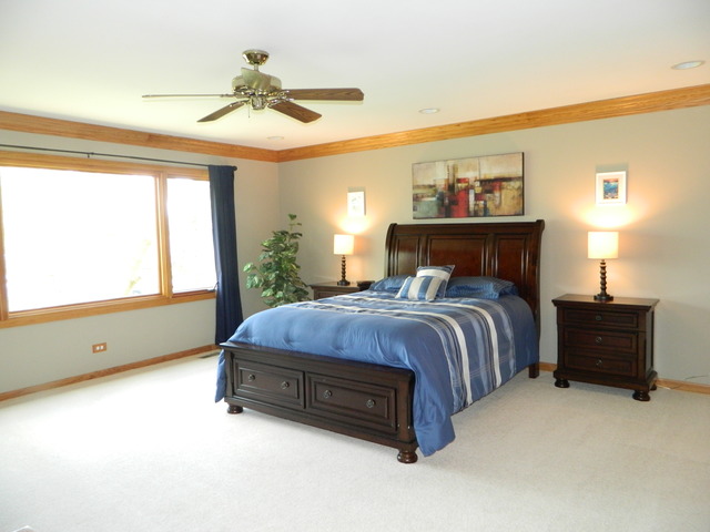 3575 Londonderry Ct, Hoffman Estates, IL 60067 photo 13